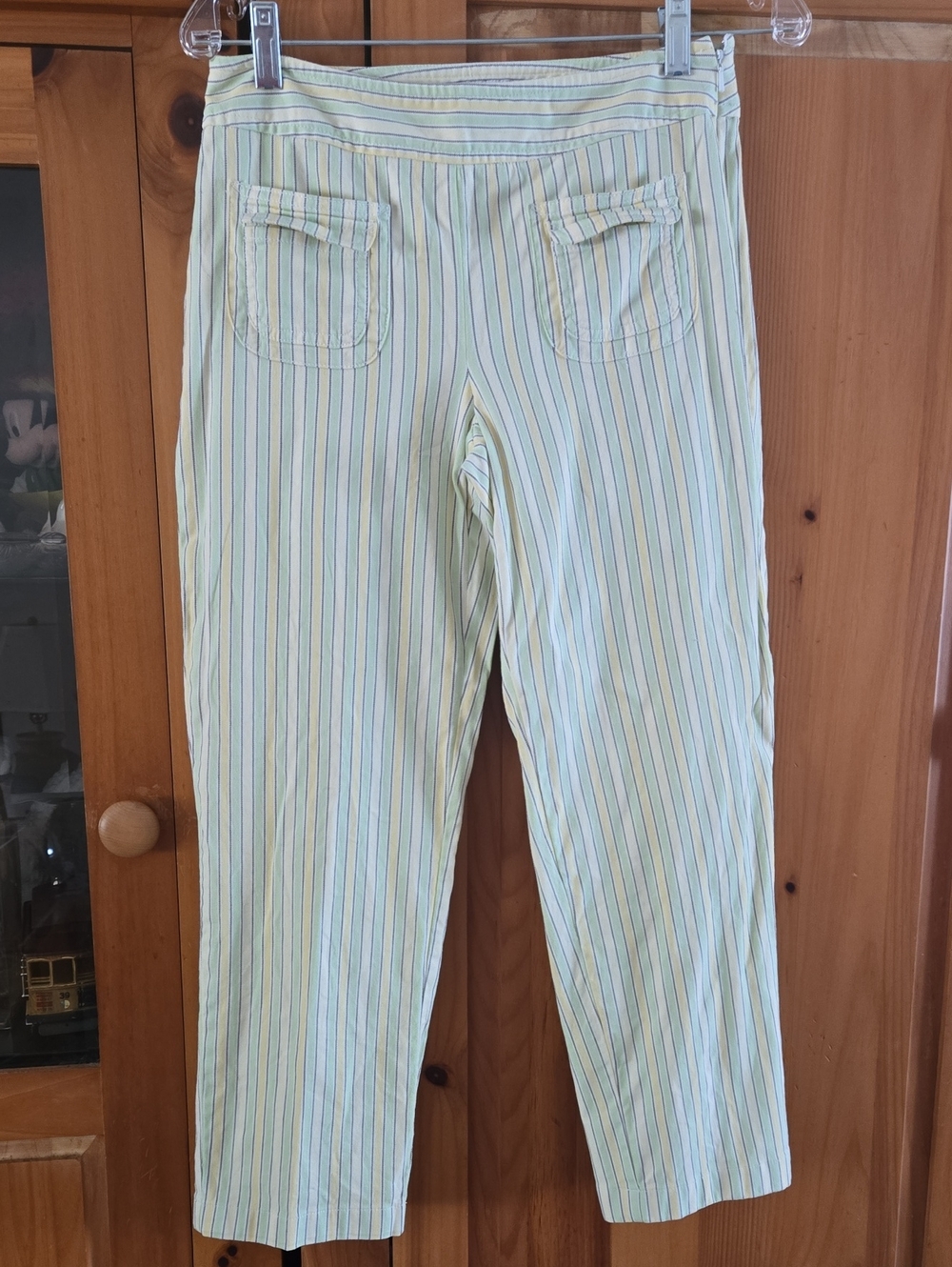 Loft Light Green And Yellow Multi-Stripe Capris Pants. Sz 2